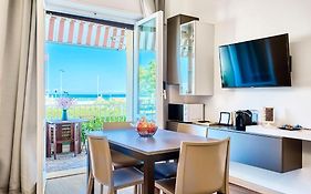 Appartamento con Terrazza Fronte Mare